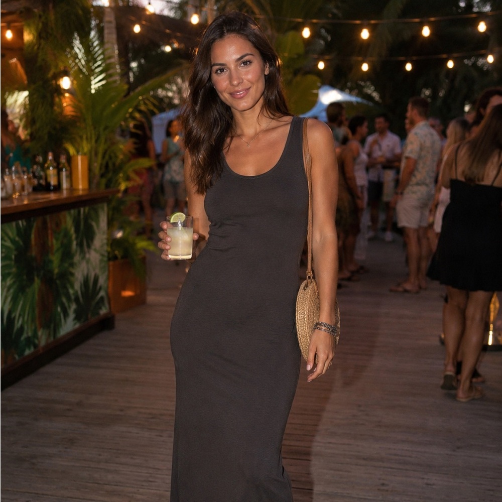 Classic Black Sleeveless Maxi Dress